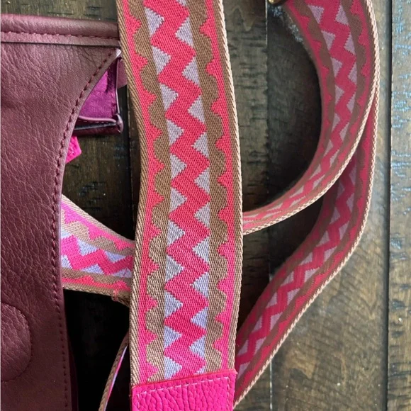 Ahdorned Large Vine Color Crossbody - Picture 5 of 5